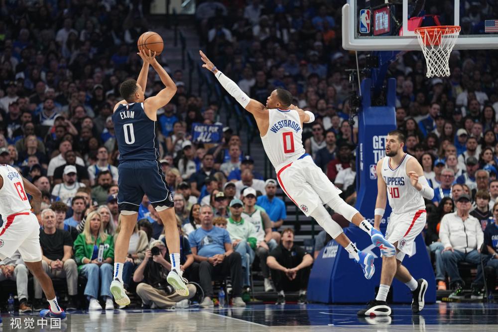 屡屡突破对 屡屡突破对