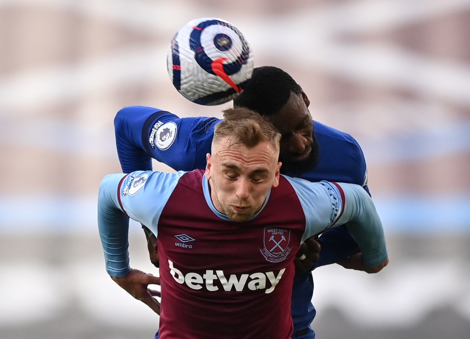 双双缺席 双双缺席