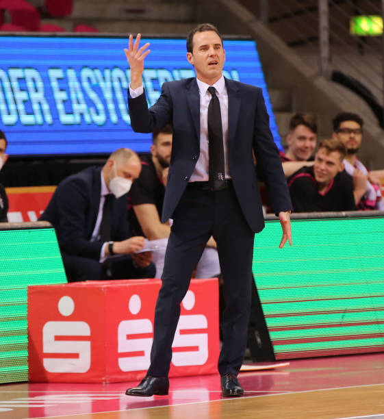 他的经验将 他的经验将